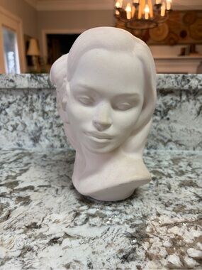 White Ceramic Decorative Female Bust Sculpture - Home Art Hawaiian
